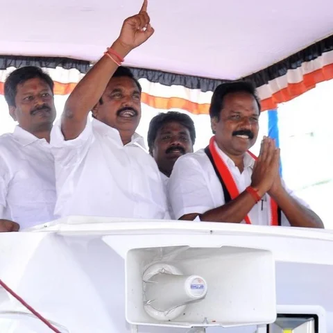 `தொகுதிக்கு 6 லட்சம் டார்கெட்; என் பங்கு ரூ.250!' - எடப்பாடி வியூகமும் ஸ்டாலின் ஆய்வும்