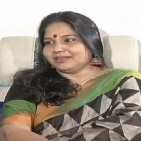 "அவர் இழப்பின் வலி ஆறுமுன்னரே, அவளும்...?!’’ - கலங்கும் மெளனிகா