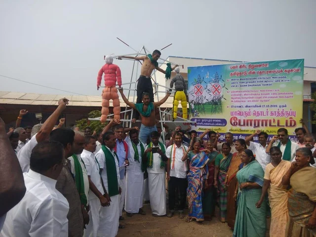 தூக்குக் கயிறு; ஒப்பாரி! - திருப்பூரில் நீடிக்கும் விவசாயிகள் போராட்டம்