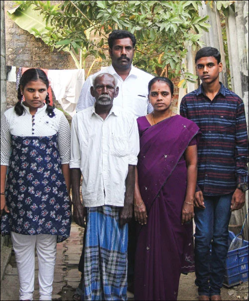 பெருந்துயர் முதல் பேரன்பு வரை: 6 நிமிட வாசிப்பில் ஆனந்த விகடனின் 10 அம்சங்கள்!