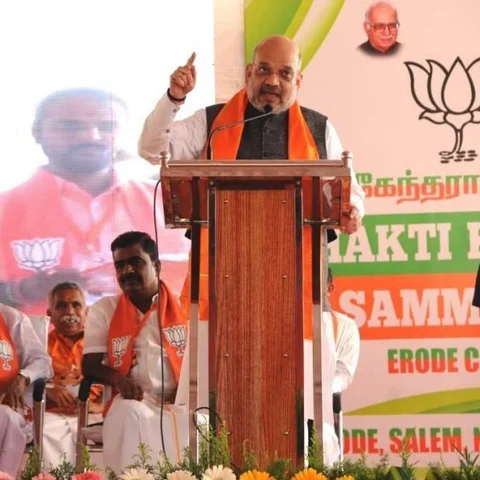 `1 லட்சம் சோஷியல் மீடியா வாரியர்ஸ்!' - பா.ஜ.க-வின் மிரட்டல் அடி