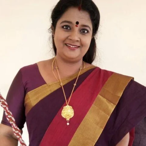 ``சின்னத் தம்பிக்கு அம்மான்னு சொன்னதும் மனோரமா ஆச்சிதான் ஞாபகத்துக்கு வந்தாங்க” சிலிர்க்கிறார் அனிலா ஸ்ரீகுமார்!