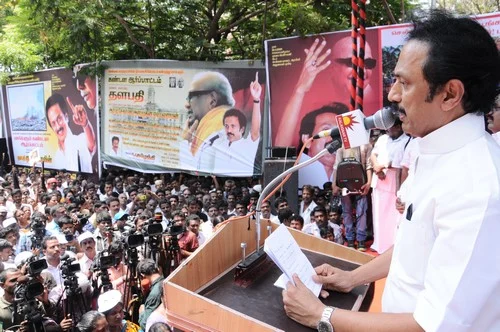 அம்மா உணவகத்தில் இட்லி, சாம்பார் இல்லை: ஸ்டாலின் நகைக்சுவை பேச்சு (படங்கள்)