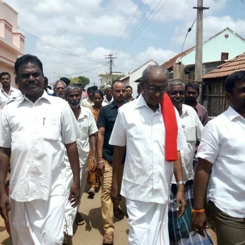 'தினகரனுக்கு நான் சர்டிபிகேட் கொடுக்க மாட்டேன்' - தா.பாண்டியன்