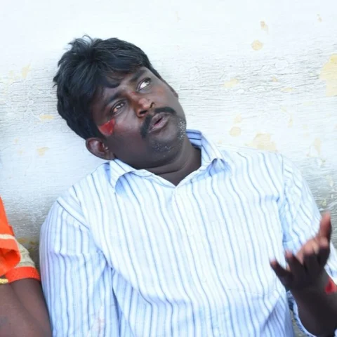 `உஷா சொல்லி முடிப்பதற்குள் காமராஜ் எட்டி உதைத்துவிட்டார்!’ - மனைவியை இழந்த ராஜா கண்ணீர்