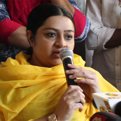 `கூட்டணிக் கதவை மூடிவிட்டோம்; தனித்துதான் போட்டி!'- தீபா சீரியஸ் பேட்டி