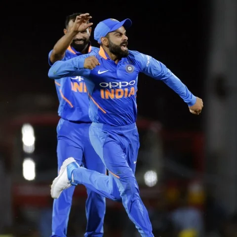 `அவர் என் சாய்ஸ் அல்ல; தோனியும், ரோஹித்துமே காரணம்' - கோலி ஓப்பன் டாக்!