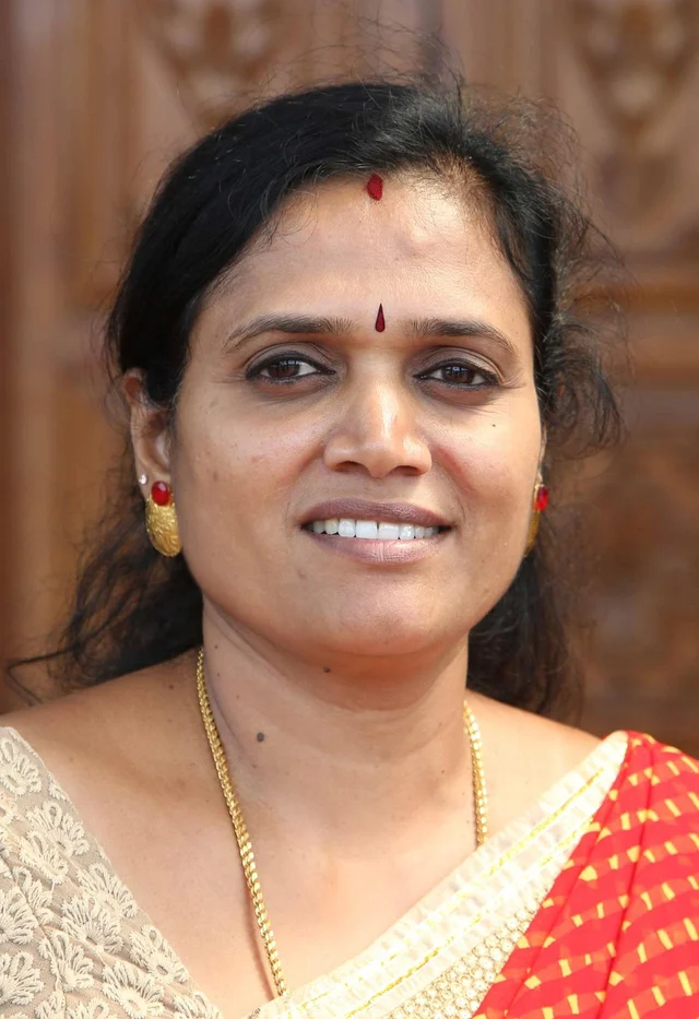 'கலெக்டர் எப்படி இருப்பாங்க?'- சேலம் ஆட்சியர் ரோஹிணியிடம் நெகிழ்ந்த மாணவிகள்!