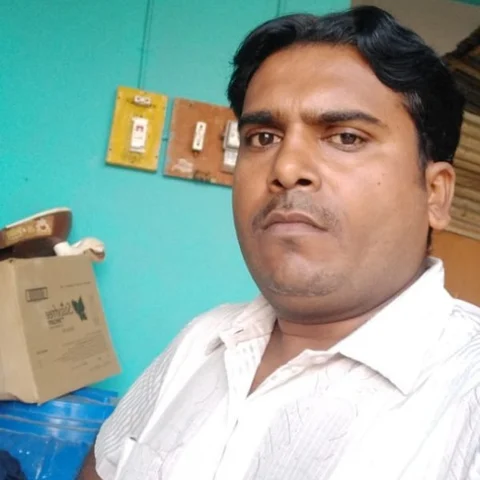 பதுக்கிவைக்கப்பட்டிருந்த 700 கிலோ குட்கா பறிமுதல்... திருப்பூரில் 3 வட மாநில இளைஞர்கள் கைது!