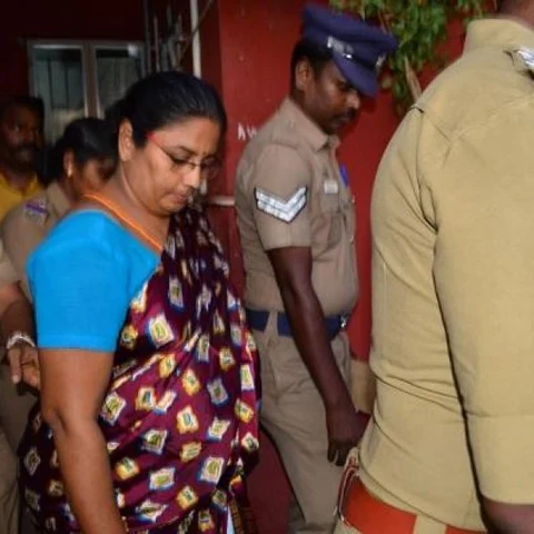 `என் உயிருக்கு ஆபத்து' - வழக்கறிஞரிடம் புகார் சொன்ன நிர்மலா தேவி!