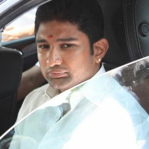 ஜெயலலிதா மரண விசாரணையின் கடைசி சாட்சி! - என்ன சொல்லப் போகிறார் விவேக் ஜெயராமன்?