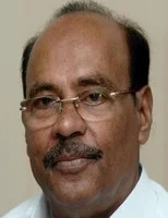 சமச்சீர் பாடத்தில் இந்தி தேசிய மொழி: ராமதாஸ் கண்டனம்