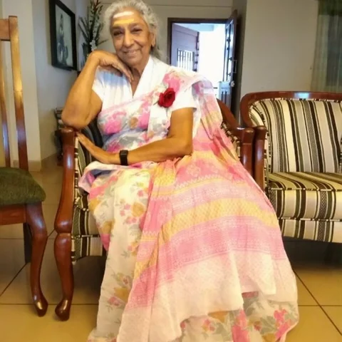 "நான் ஒழுங்கா படிச்சிருந்தா, என் குரல் வீட்டைத் தாண்டியிருக்காது...!?'' எஸ்.ஜானகி #HBDSJanaki