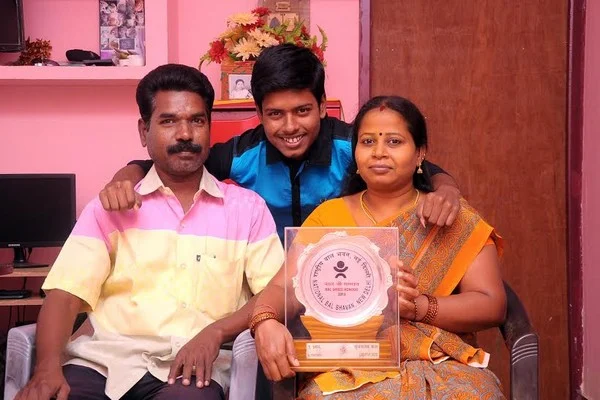 'முதல் பரிசுதான் முதல் தொடக்கம்'- பாலஸ்ரீ விருது வென்ற மாணவனின் அசத்தல் பேட்டி!