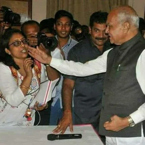 ஆளுநர் விவகாரம் - மன்னிப்போடு முடிந்துவிட்டதா? - கொதிக்கும் பெண் பத்திரிகையாளர்கள்