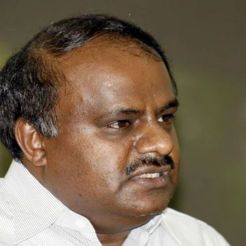 குமாரசாமி ஆட்சி தப்புமா? - கர்நாடக சட்டமன்றத்தில் நடக்கபோகும் க்ளைமாக்ஸ்