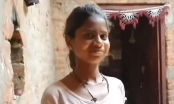 ``வேலையே இல்லாதபோது எங்குபோய் வேலை கேட்க?” - கேள்விகளால் கவனம் ஈர்த்த உ.பி சிறுமி