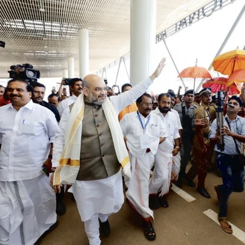 `கேரள அரசு தூக்கியெறியப்படும்' - அமித் ஷாவின் சர்ச்சை பேச்சும்... பினராயி விஜயனின் பதிலடியும்...