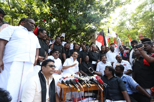 `நான் அரசியலைப் பத்தி பேசிட்டு இருக்கேன்!’ - கமல் குறித்த கேள்விக்கு ஸ்டாலின் பதில்