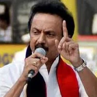 பெற்ற தாய், பாலுக்கு விலை கேட்பதுபோல் ஜெயலலிதா தண்ணீரை விற்கிறார்: மு.க.ஸ்டாலின்