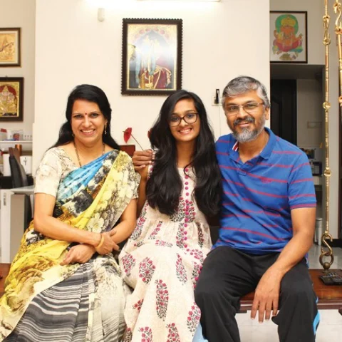 ``மன்னிக்க வேண்டுகிறேன்’’ - யாரிடம் கேட்கிறார் பாரதி பாஸ்கர்?