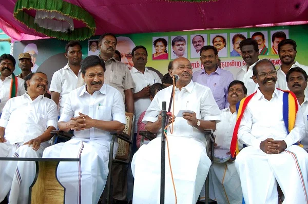 ‘அந்த’ 2,797 வாக்குகள்; 2 கோடி ஆண்டுகள்; ‘விஷவாயு’ விவசாயி! - விழுப்புரம் தொகுதியின் நிலவரம்