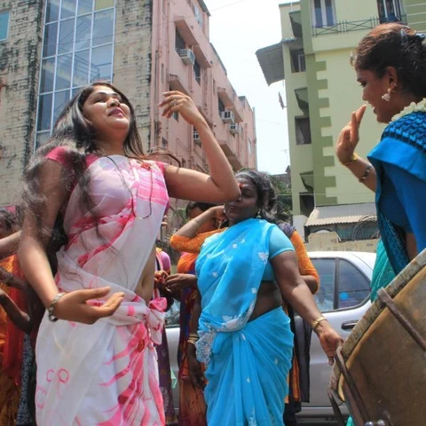 திருநங்கையின் கேள்வியும்... மசோதா உருவான பின்னணியும் - மாற்றுப்பாலினத்தவர் உரிமையை மசோதா மீட்குமா? பகுதி 1
