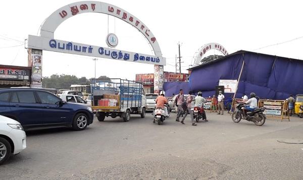 `பெரியார் பஸ் ஸ்டாண்டை இடிக்கப்போறாங்களாம்!'’ - 38 வருட நினைவை பகிரும் கடைக்காரர்கள்