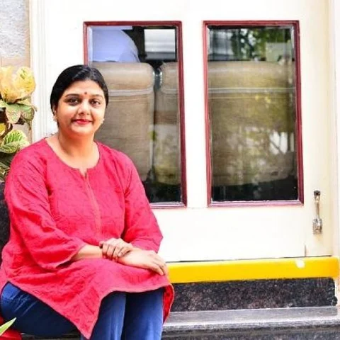 ''அந்தப் பொண்ணுக்கு 18 வயசுனு சொல்லித்தான் வேலைக்கு சேர்த்துவிட்டாங்க..!’’ - பானுப்ரியா