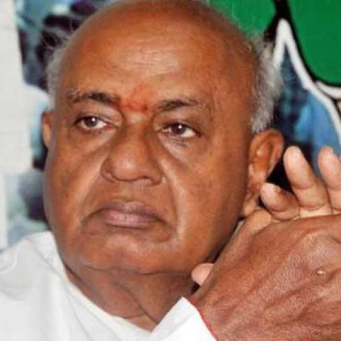 இனி தேர்தலில் போட்டி இல்லை; சொந்தத் தொகுதி பேரனுக்கு - தேவகவுடாவை விமர்சித்த பா.ஜ.க