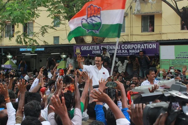 ஸ்டாலின், விஜயகாந்த், திருமாவளவன் வேட்பு மனு தாக்கல்! கலகல விவரங்கள்