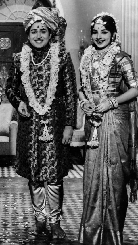 ஜெ.ஜெயலலிதா என்னும் நான்... - அம்மாவின் கதை - 19