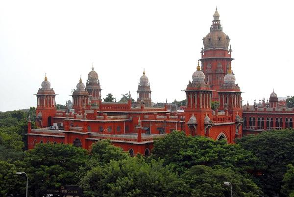 `வேதா இல்லம் 2007-ம் ஆண்டே முடக்கப்பட்டு விட்டது’ - உயர்நீதிமன்றத்தில் வருமான வரித்துறை பதில்