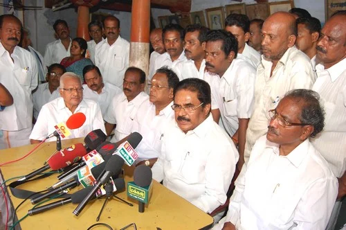 எம்.பி. தேர்தலில் காங். தனிப்பெரும் பலத்துடன் ஆட்சியை பிடிக்கும்; திருநாவுக்கரசர்