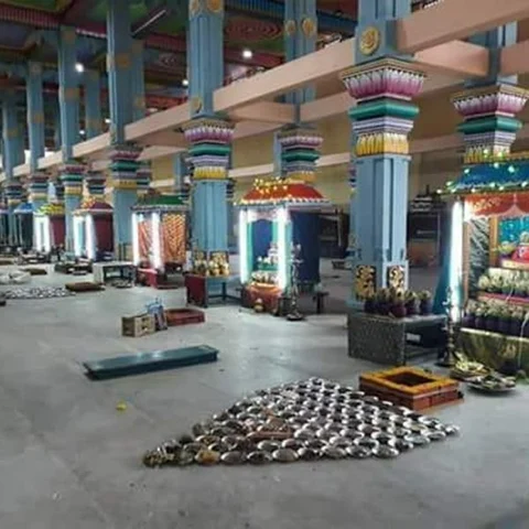அசுத்தப்படும் கோயில் அமிர்தபுஷ்கரணி..! வேதனைப்படும் பக்தர்கள்
