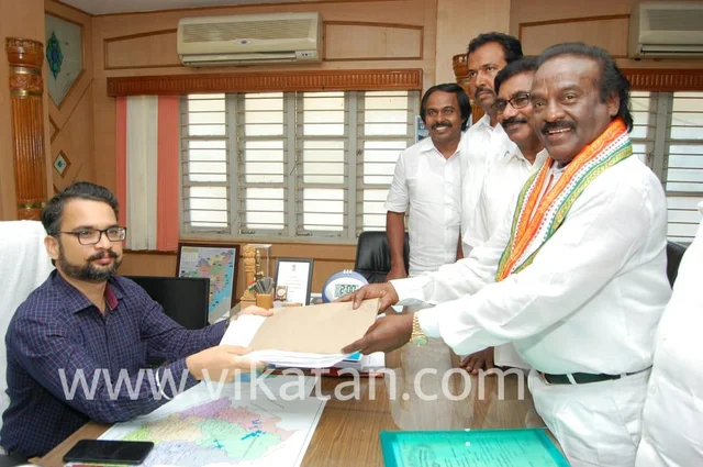 கன்னியாகுமரி தொகுதியில் மூன்று கோடீஸ்வர வேட்பாளர்கள் - முதலிடத்தில் வசந்தகுமார்!