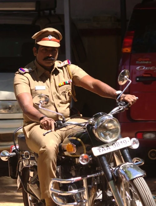 விஜய் சேதுபதி என்கவுண்டர் செய்தது சரியா? - சேதுபதி விமர்சனம்