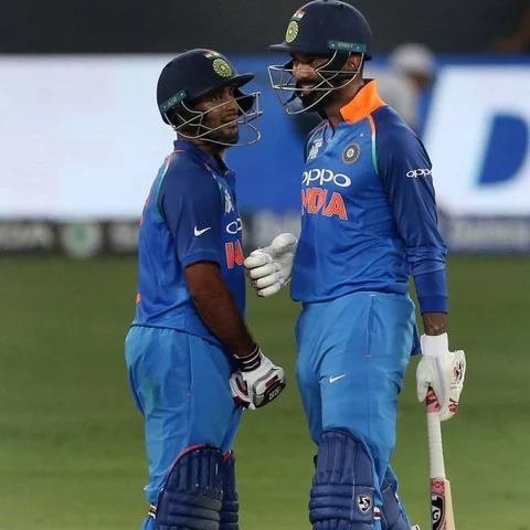 சொதப்பிய மிடில் ஆர்டர் பேட்ஸ்மேன்ஸ்; இந்தியாவைத் திணறடித்த ஆப்கானிஸ்தான் - டிராவில் முடிந்த இறுதி ஓவர் சுவாரஸ்யம்