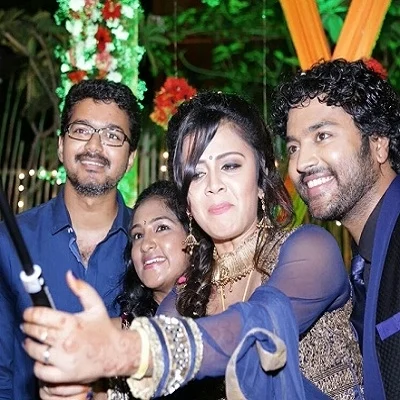 சந்திரன் - அஞ்சனாவுக்கு வாழ்த்து சொன்ன விஜய் - வைரலாய் பரவும் வீடியோ!