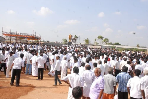 திருச்சியில் ராமஜெயம் சிலைத் திறப்பு! (படங்கள்)