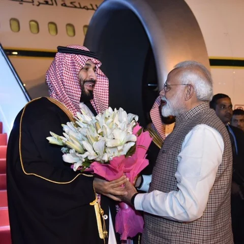 `காஷ்மீர் பிரச்னையை சுமுகமாக தீர்க்கலாம்!’- இந்தியா வந்த சவுதி இளவரசர் சொல்லும் யோசனை