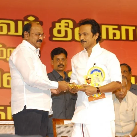 கருணாநிதிக்கு செல்லப்பிள்ளை; ஜெயலலிதாவுக்கு சிம்ம சொப்பனம் - பரிதி இளம்வழுதி கடந்துவந்த பின்னணி!