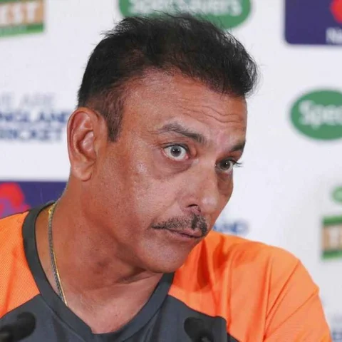 `அரசு கேட்டுக்கொண்டால் ஒட்டுமொத்த உலகக்கோப்பை தொடரையே புறக்கணிப்போம்!’ - ரவி சாஸ்திரி