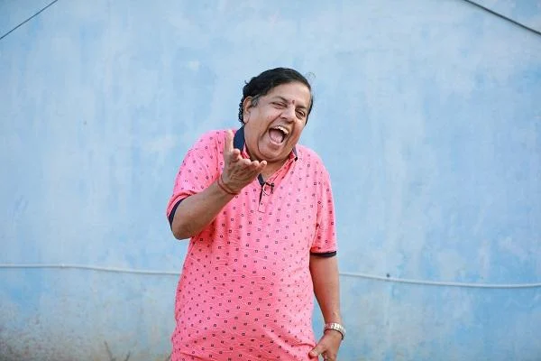 ``வீட்டுக்கு கூப்பிட்ட விஜய், ஜூனியர் நாசர், ஹீரோ வாய்ப்பு!'' - `லொள்ளு சபா' சாமிநாதன் ஷேரிங்ஸ்