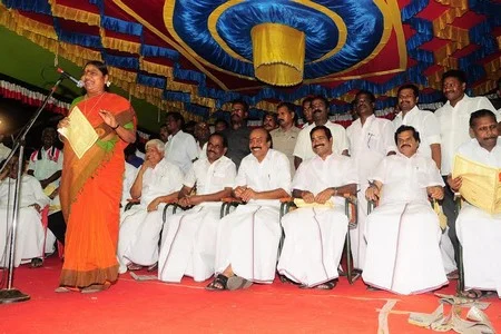 மனித நேயத்துடன் கூடிய மக்கள் செல்வாக்கே ஜெ. வெற்றிக்கு கரணம்: பட்டிமன்றத்தில் தீர்ப்பு!