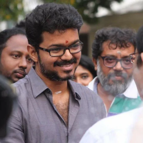 நேரடி அரசியலுக்கு வருகிறாரா நடிகர் விஜய்? - எஸ்.டி.டி என்ன சொல்லுது