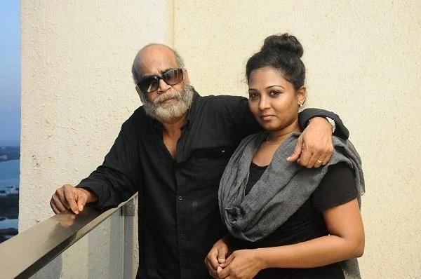 ஷெர்லியுடன் திருமணம், ரஜினி, அரசியல்...! கலகலக்கிறார் வேலு பிரபாகரன்