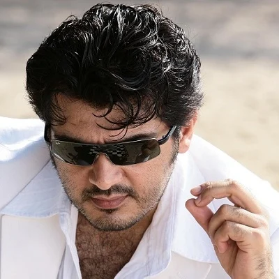 அஜித்தின் மனம் கவர்ந்த நபர் யார் தெரியுமா?