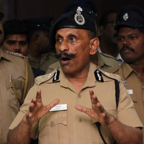 பொன்.மாணிக்கவேல் பணி நீட்டிப்புக்குத் தடைவிதிக்க முடியாது! - உச்சநீதிமன்றம்
