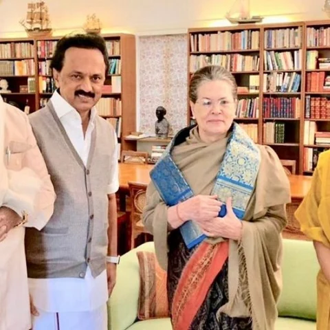 தினகரன், ராமதாஸ், விஜயகாந்த் மௌனம் ஏன்? - 5 மாநில ரிசல்ட் குறித்து ராகுலுக்கு மெசேஜ்